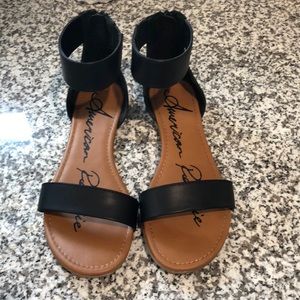 Black flats sandals